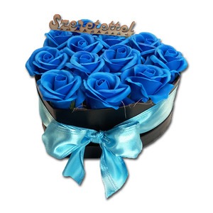 Szappanrózsa szívbox, fekete rózsadoboz - kék