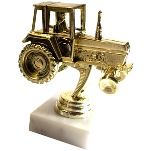 Traktoros díj - trófea gazdáknak